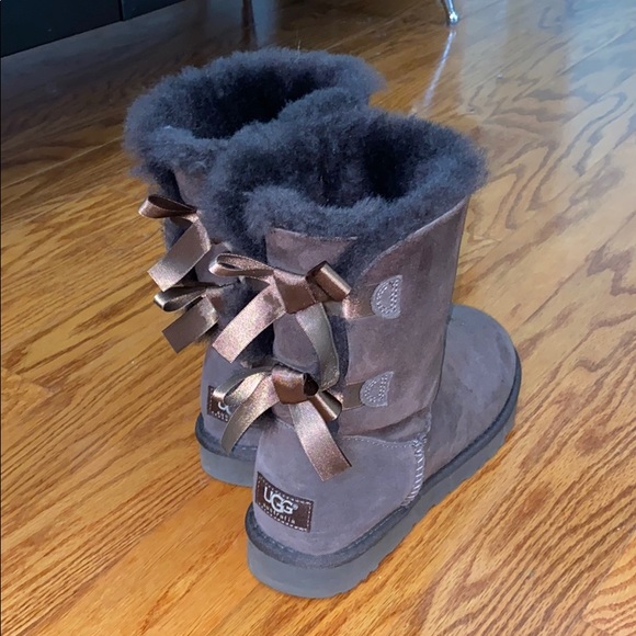 Brown Double Bow Ugg Boots - Picture 4 of 4